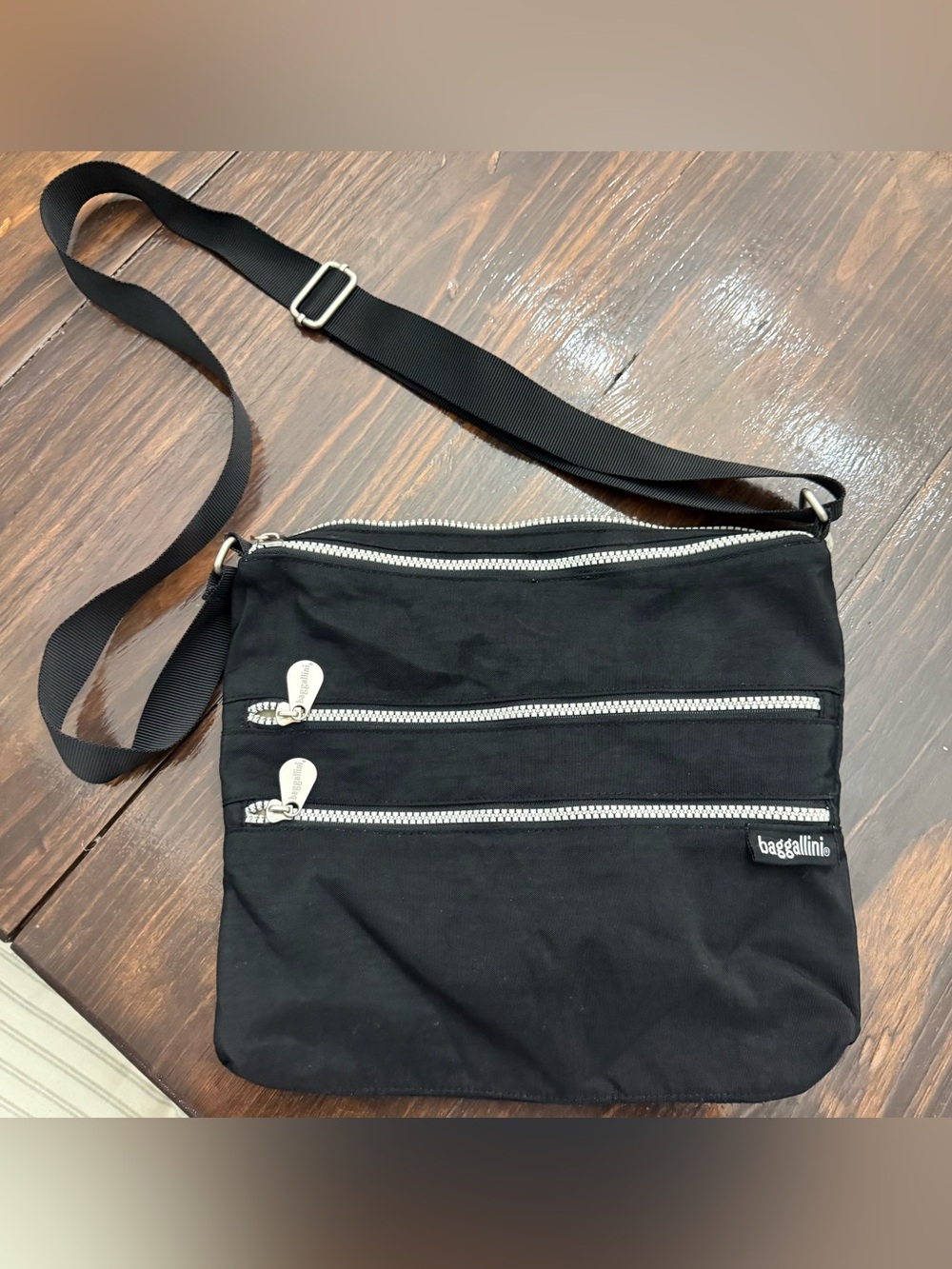 Baggallini Black Nylon Multi-Zip‎ Crossbody Bag Travel Shoulder Purse Adjustable